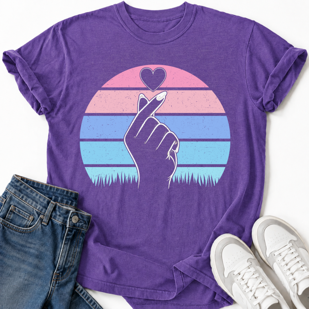 RETRO FINGER HEART T-SHIRT