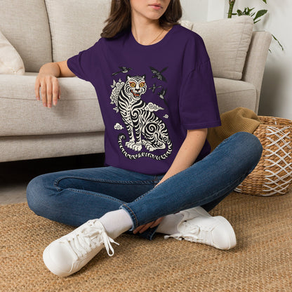 Tiger & Crows Graphic T-Shirt — Bold Japanese-Inspired Tattoo Style