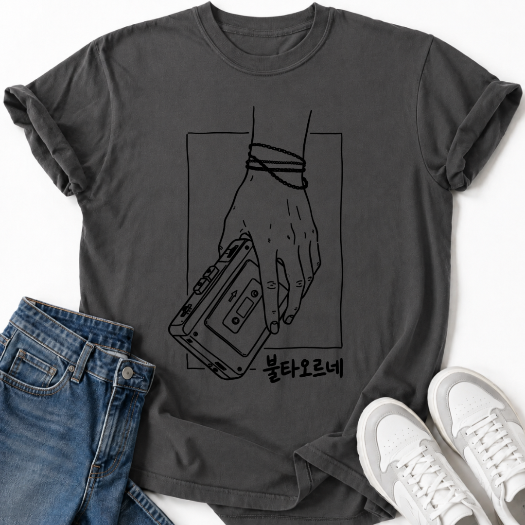K-POP LINE ART T-SHIRT