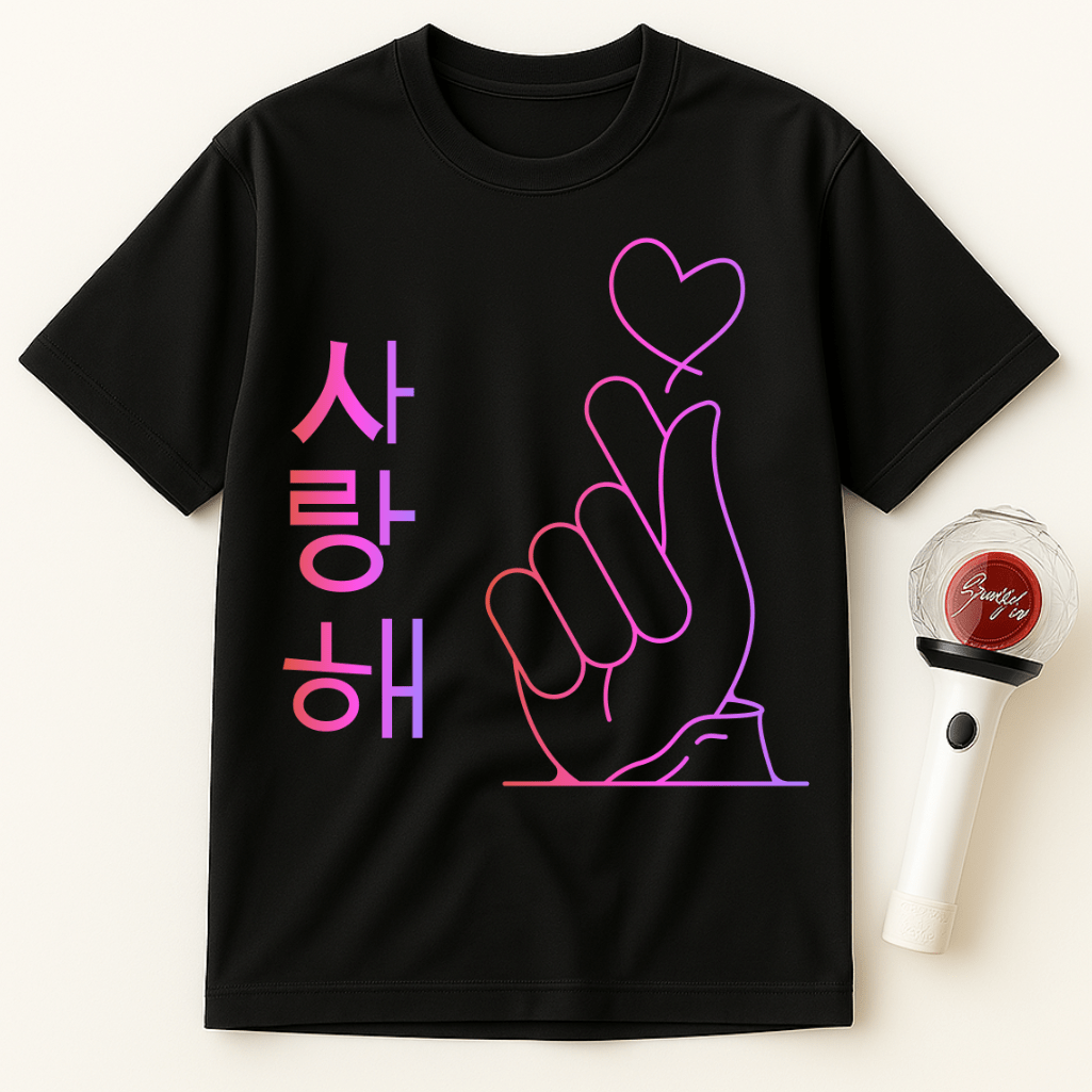 SARANGHAE FINGER HEART T-SHIRT