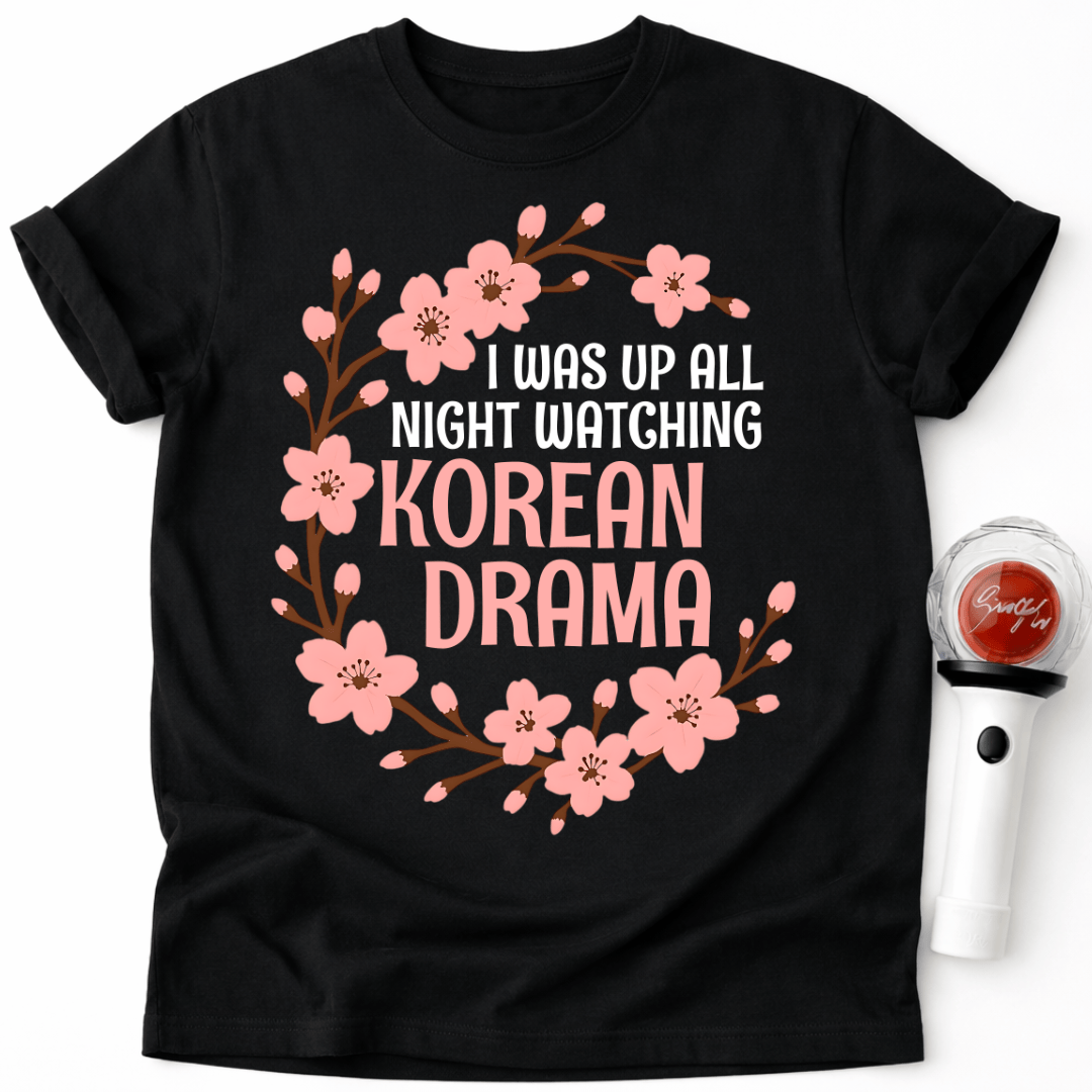 K-DRAMA T-SHIRT ZUM KIRSCHBLÜTEN ANSCHAUEN
