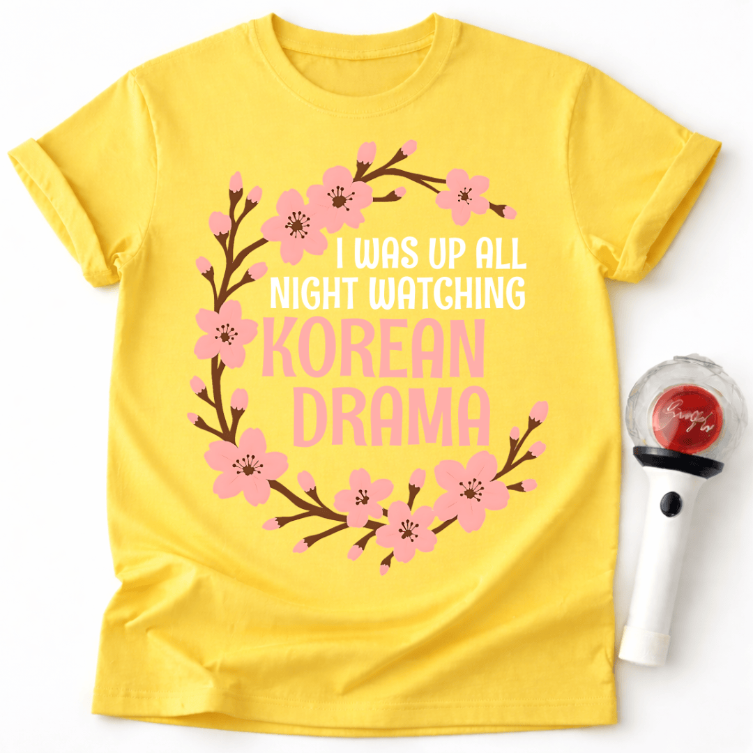 K-DRAMA T-SHIRT ZUM KIRSCHBLÜTEN ANSCHAUEN