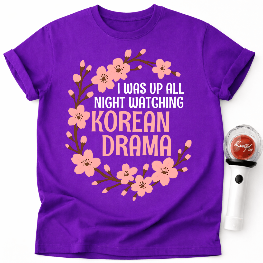 K-DRAMA T-SHIRT ZUM KIRSCHBLÜTEN ANSCHAUEN
