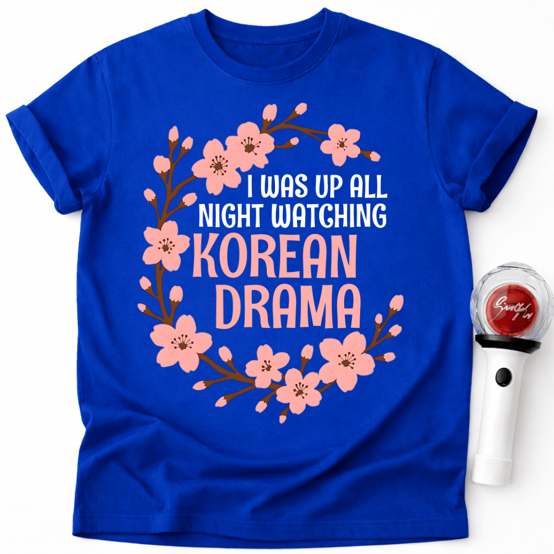 K-DRAMA T-SHIRT ZUM KIRSCHBLÜTEN ANSCHAUEN