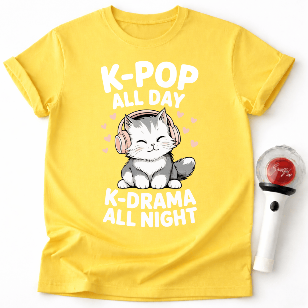 T-SHIRT MIT POP-DRAMA-VIBES