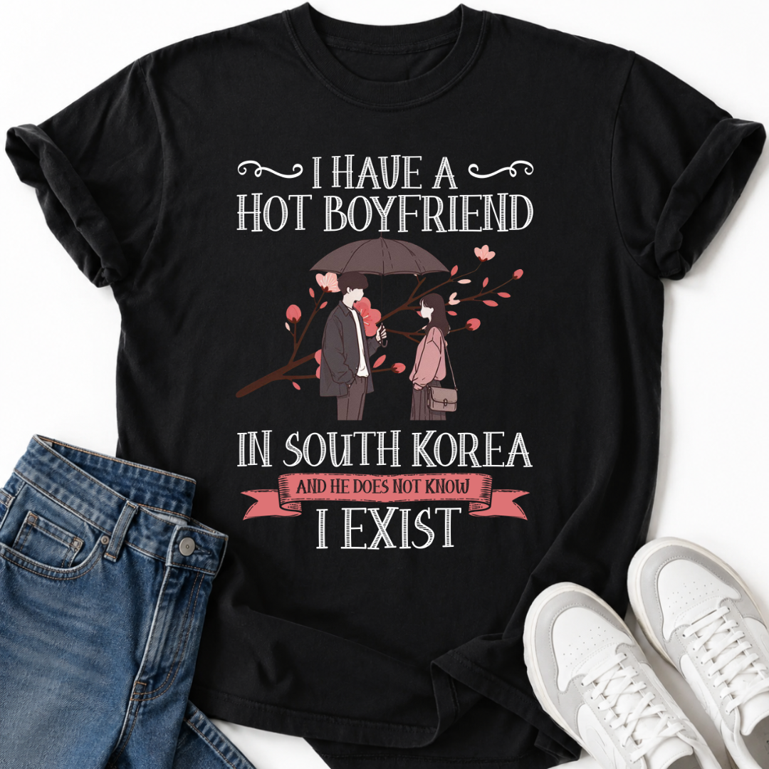 HOT BOYFRIEND IN KOREA T-SHIRT