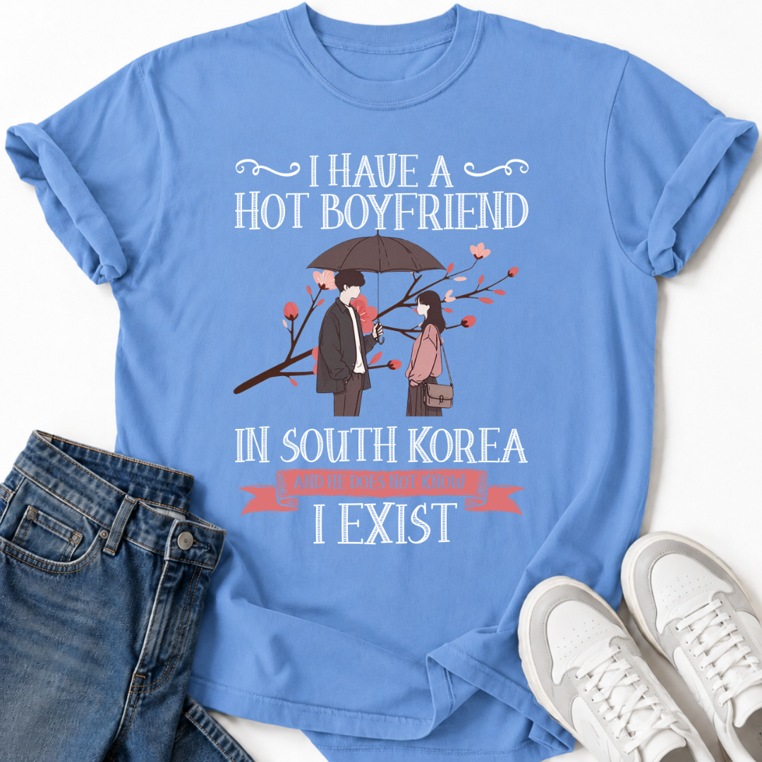HOT BOYFRIEND IN KOREA T-SHIRT