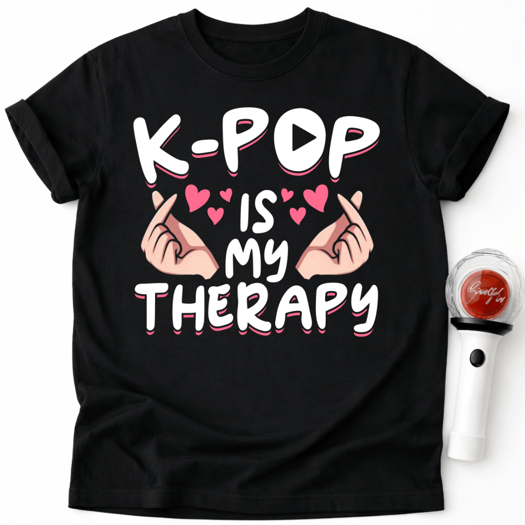 K-POP IST MEINE THERAPIE FINGERHERZ T-SHIRT