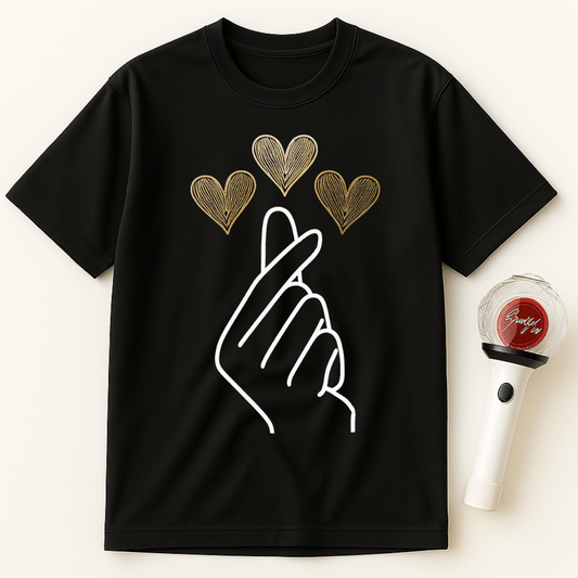 MINIMALIST FINGER HEART UNISEX T-SHIRT