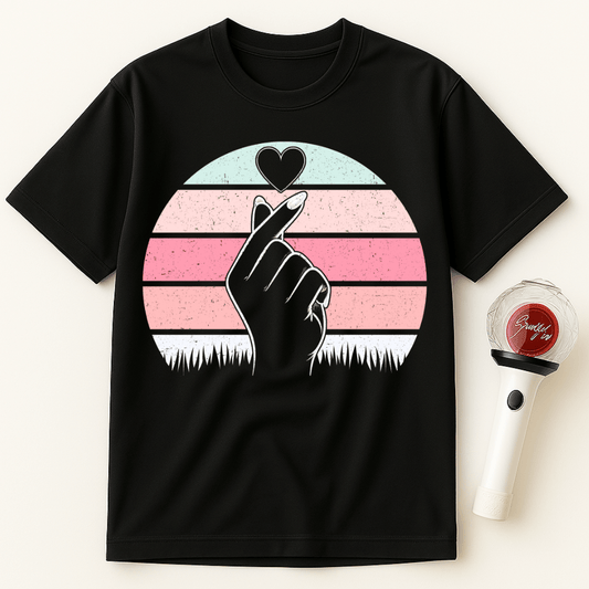 RETRO FINGER HEART UNISEX T-SHIRT