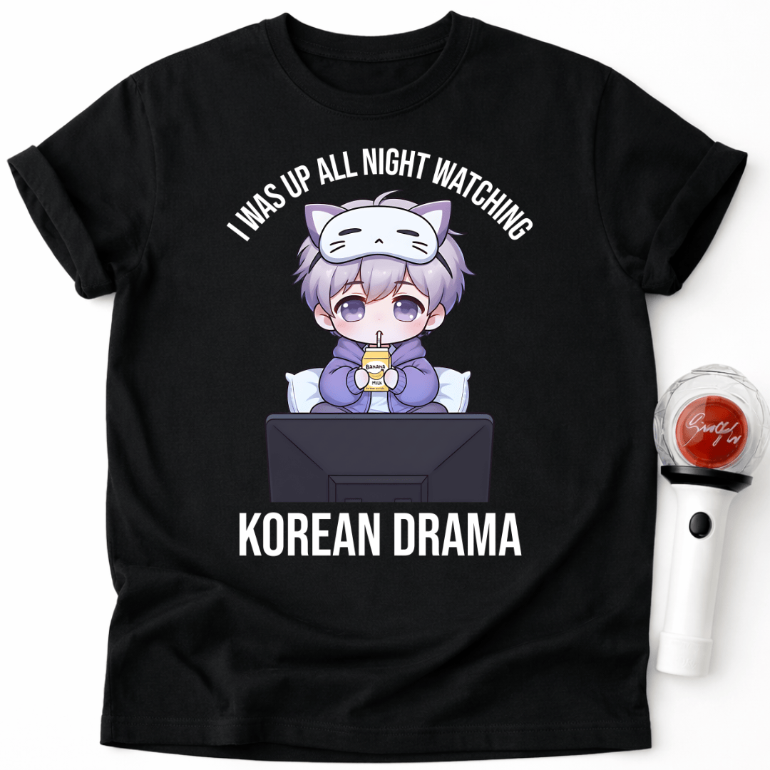 DIE GANZE NACHT WACH WEGEN K-DRAMEN T-SHIRT