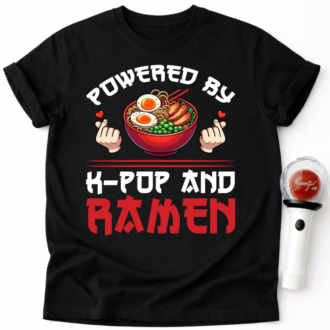T-SHIRT POWERED BY K-POP UND RAMEN