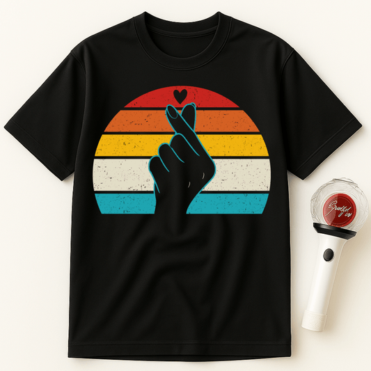 RETRO FINGER HEART UNISEX T-SHIRT