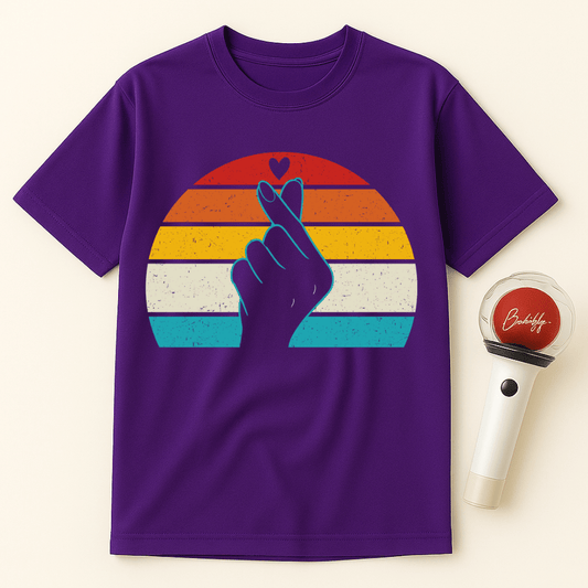 RETRO FINGER HEART UNISEX T-SHIRT
