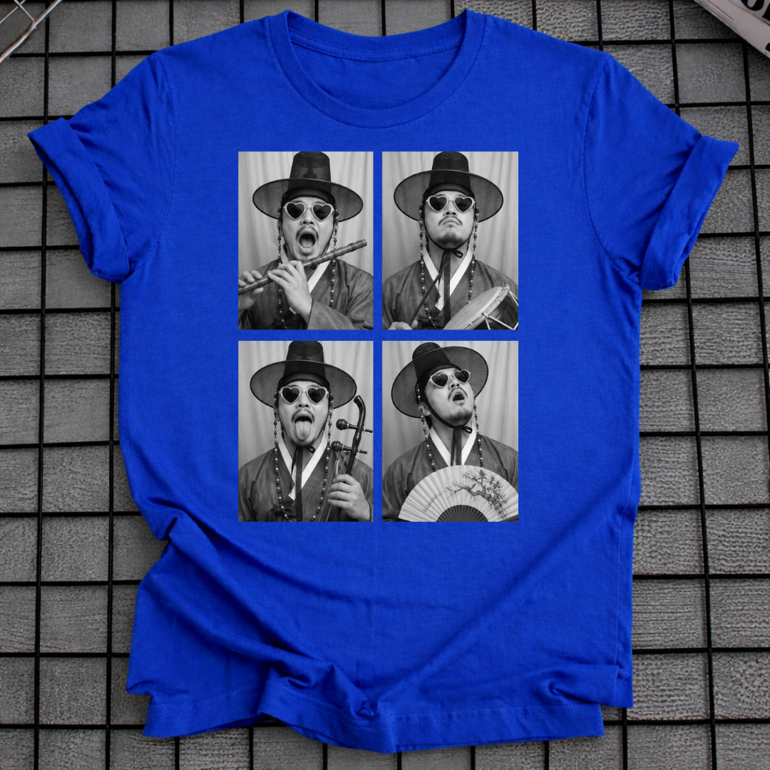KOREAN TRADITIONAL MUSICIAN PHOTO T-SHIRT