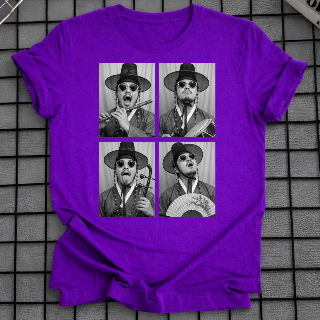 KOREAN TRADITIONAL MUSICIAN PHOTO T-SHIRT