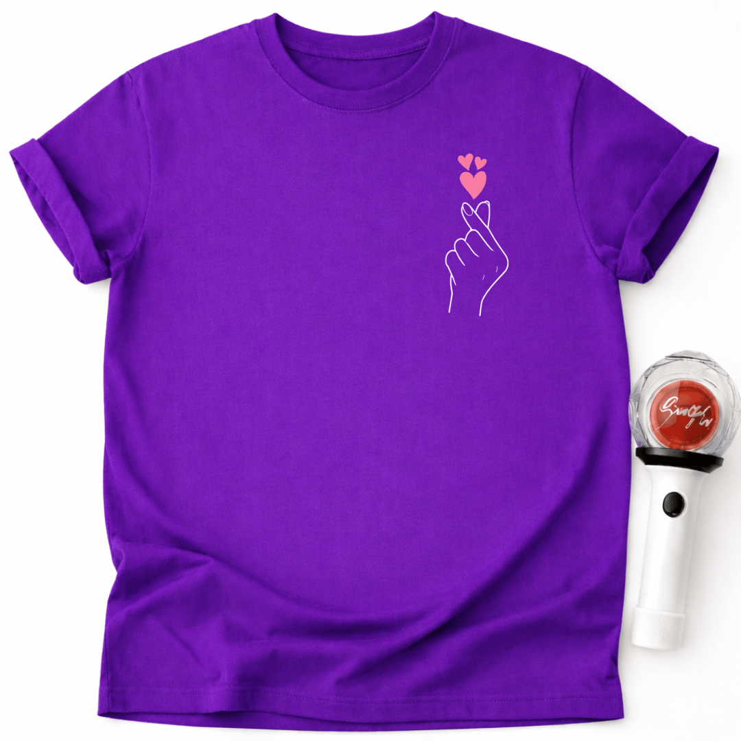 MINIMALIST K-POP HEART T-SHIRT