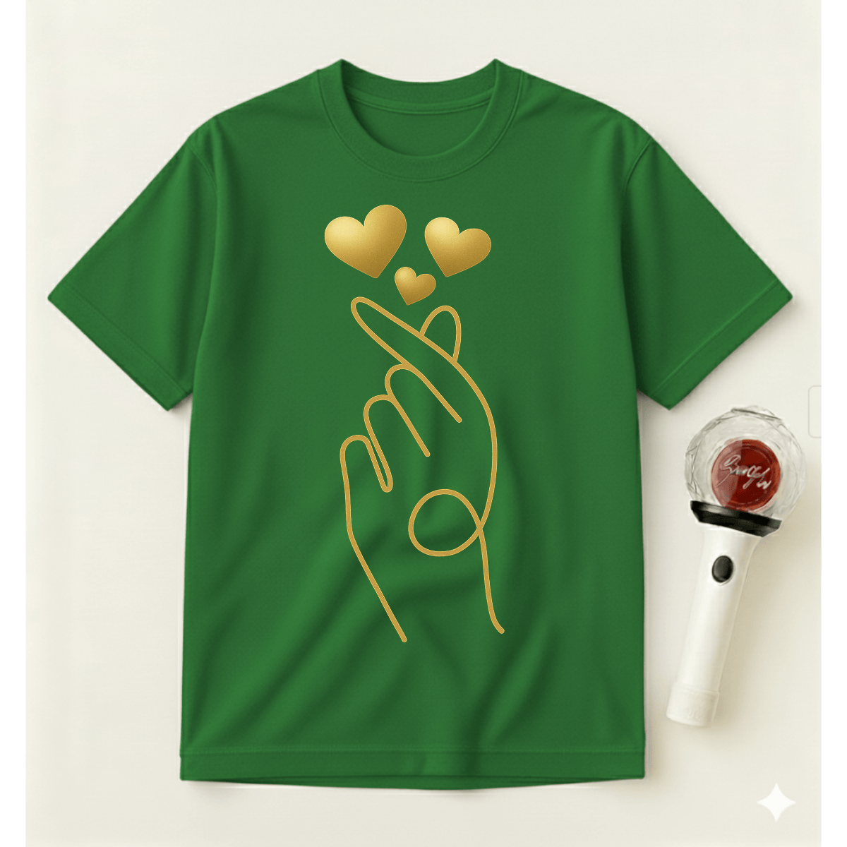 GOLD FINGER HEART T-SHIRT