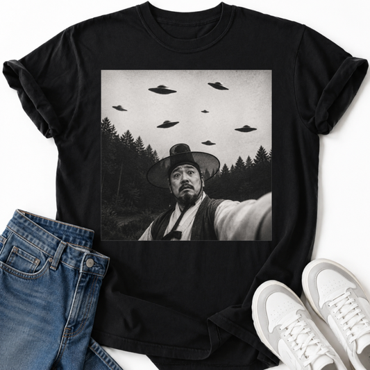 ALIEN INVASION T-SHIRT