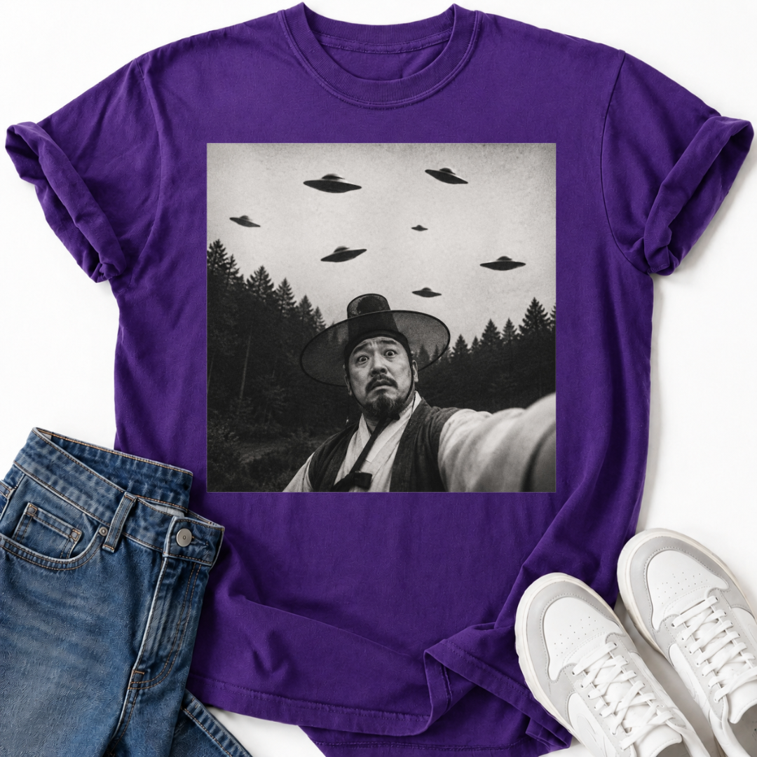 ALIEN INVASION T-SHIRT