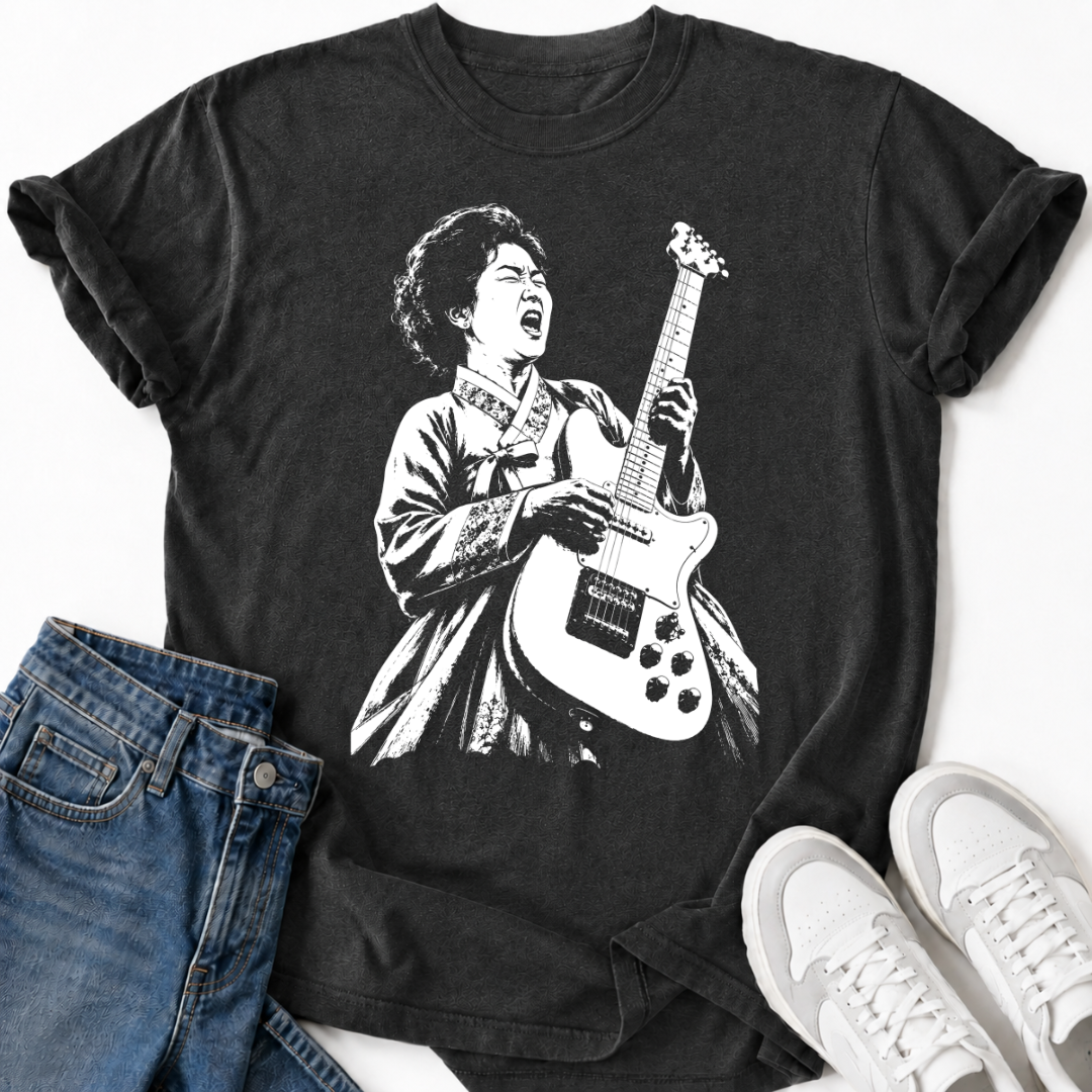 KOREAN WOMAN ROCKSTAR T-SHIRT