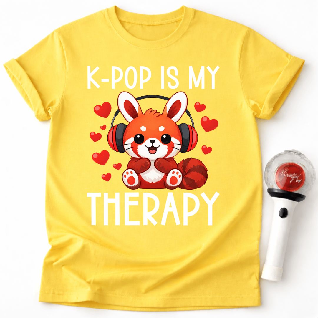 K-POP IST MEINE THERAPIE ROTER PANDA T-SHIRT