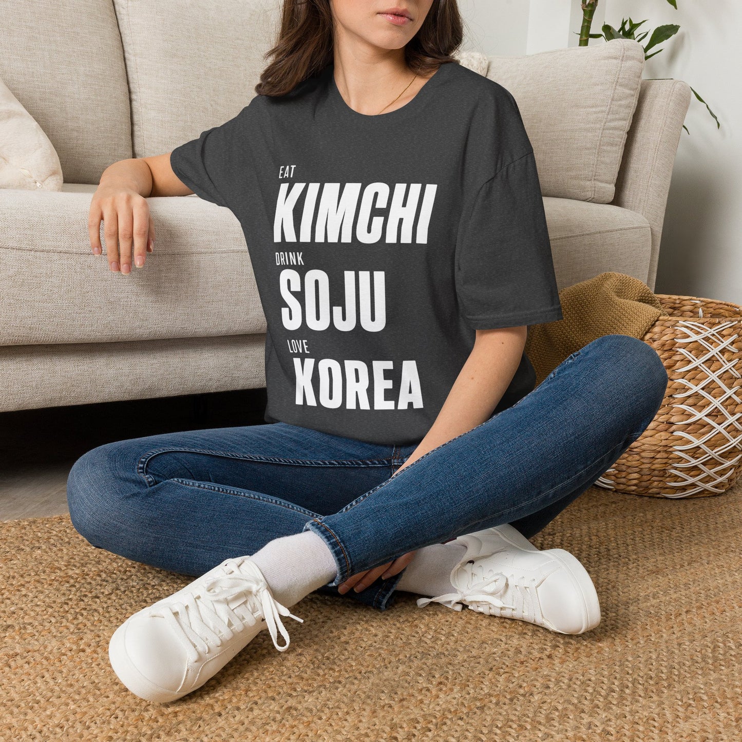 EAT KIMCHI DRINK SOJU LOVE KOREA T-SHIRT