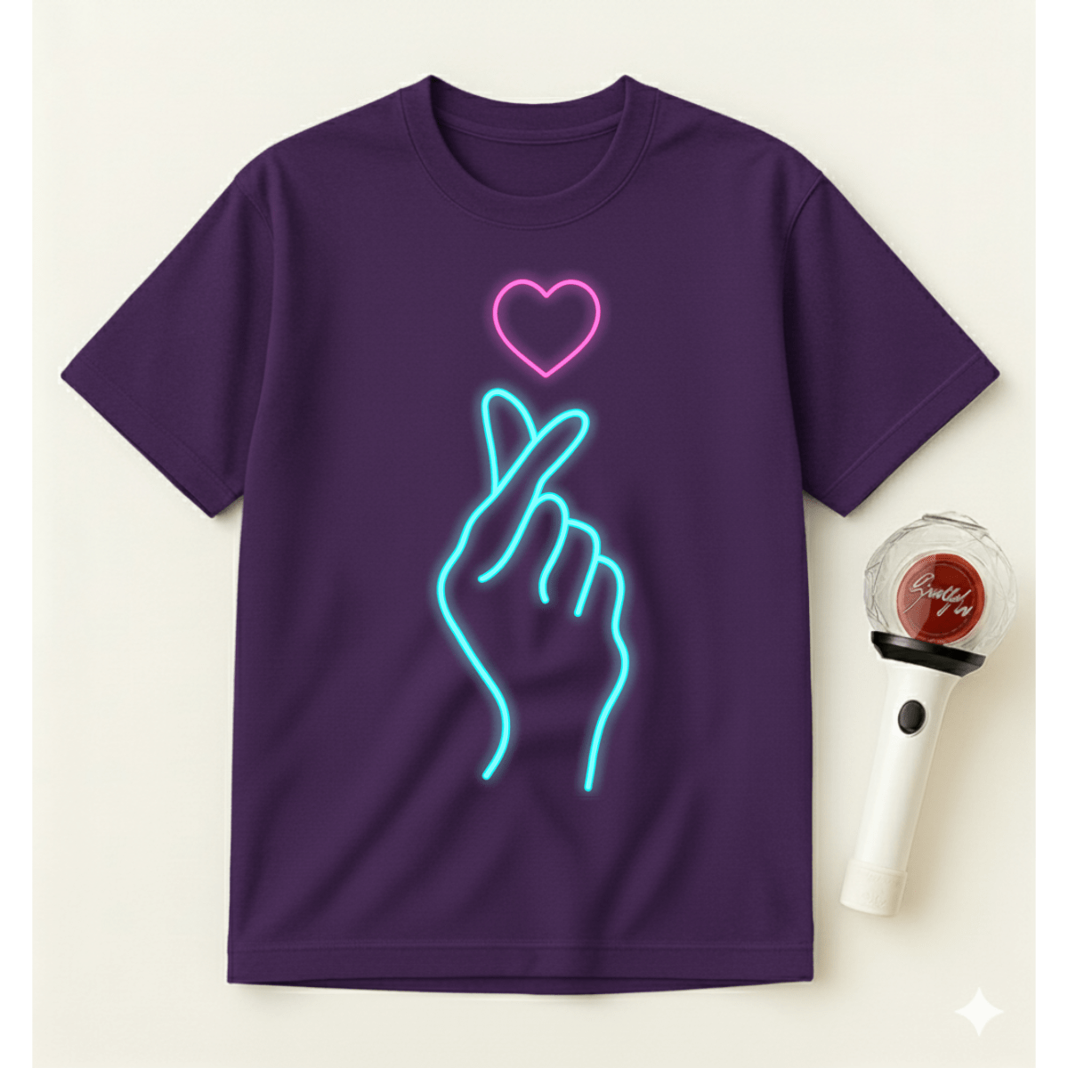 K-POP FINGER HEART T-SHIRT