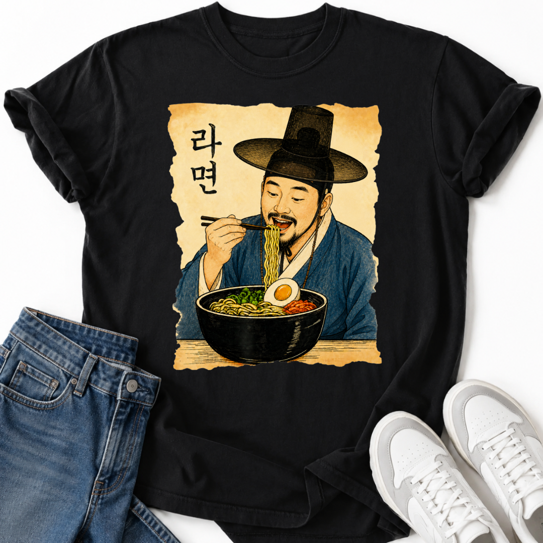 KOREAN MAN EATING RAMYEON T-SHIRT