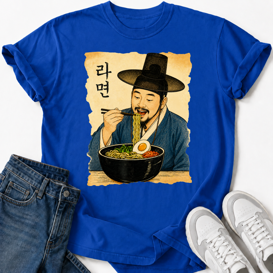 KOREAN MAN EATING RAMYEON T-SHIRT