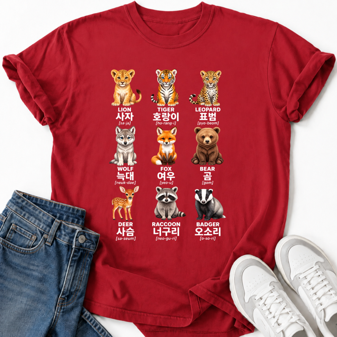 ANIMALS IN KOREAN T-SHIRT