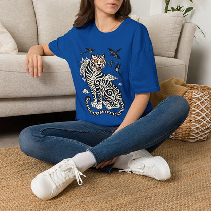Tiger & Crows Graphic T-Shirt — Bold Japanese-Inspired Tattoo Style