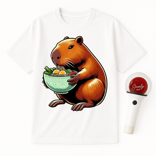 CAPYBARA EATING RAMEN NOODLES UNISEX T-SHIRT