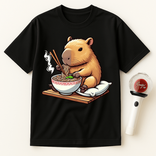 CAPYBARA EATING RAMEN UNISEX T-SHIRT