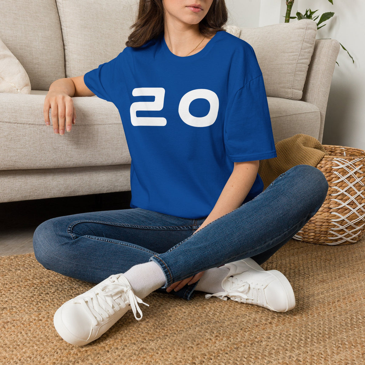 20 Graphic T‑Shirt — Bold Minimalist Number Tee