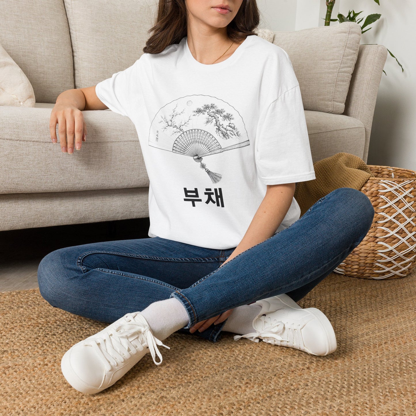 TRADITIONAL KOREAN FOLDING FAN T-SHIRT
