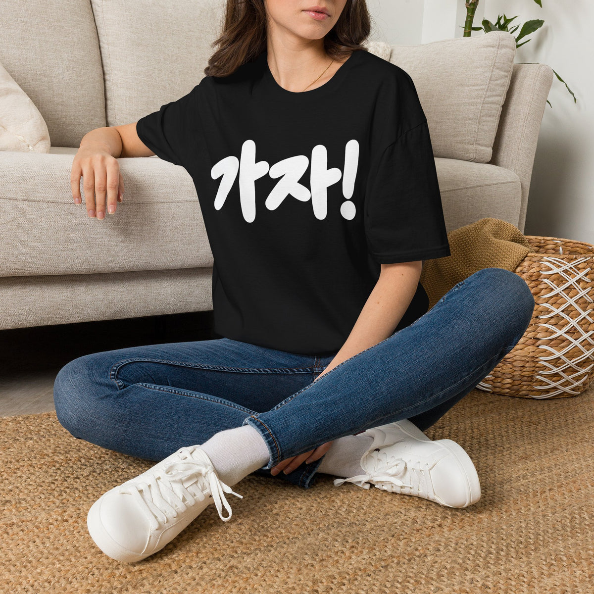 Kaja! Korean Script Graphic Tee — Bold Hangul Statement T-Shirt