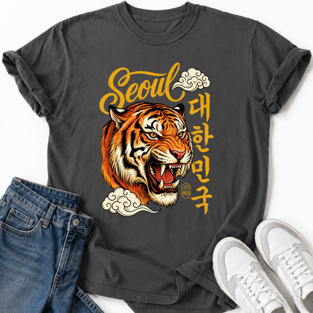 KOREAN SCRIPT TIGER T-SHIRT