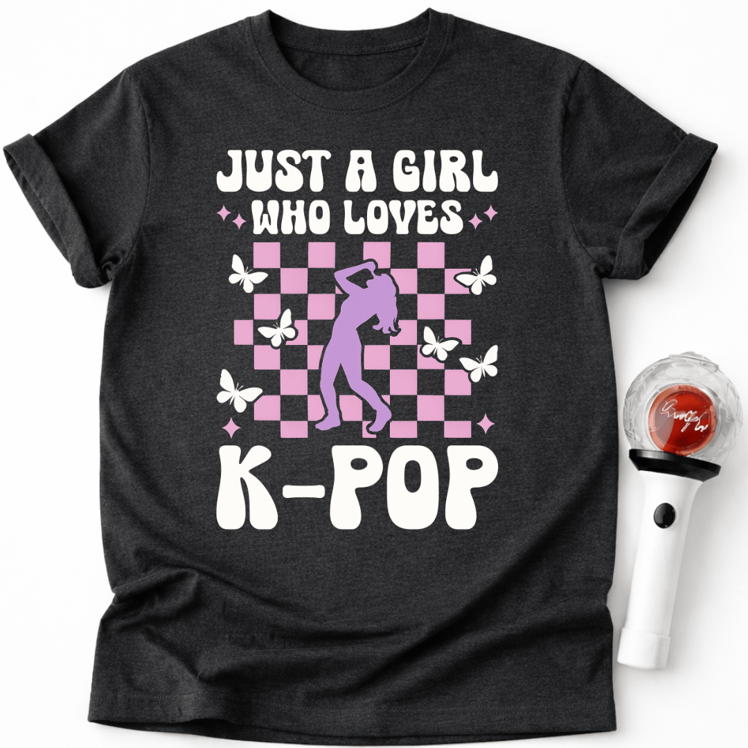 EIN MÄDCHEN, DAS K-POP LIEBT T-SHIRT