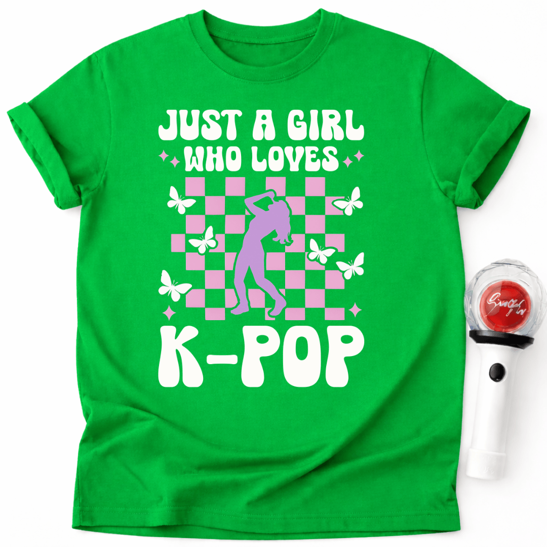 EIN MÄDCHEN, DAS K-POP LIEBT T-SHIRT