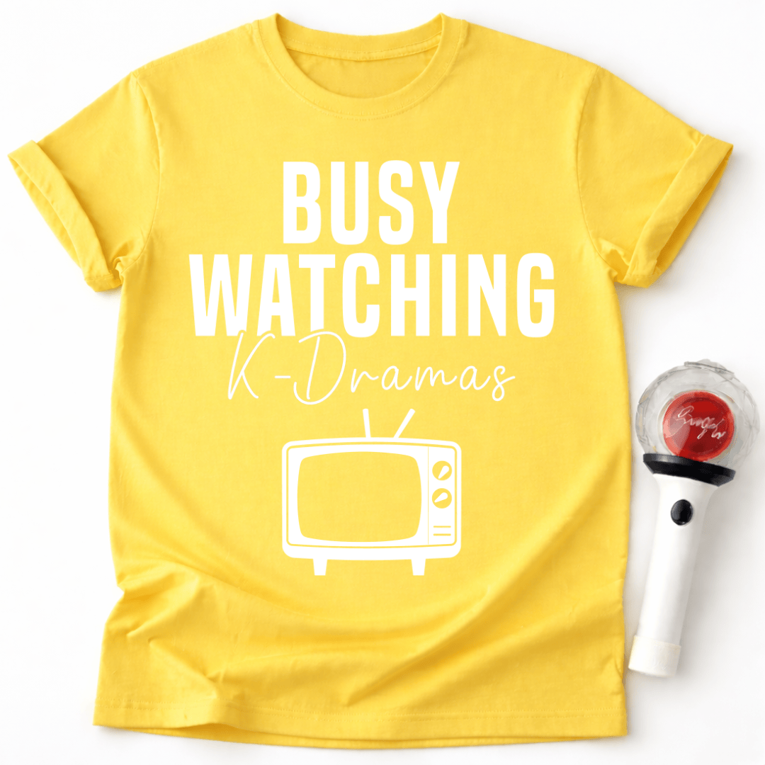 ICH BIN BESCHÄFTIGT MIT K-DRAMEN T-SHIRT