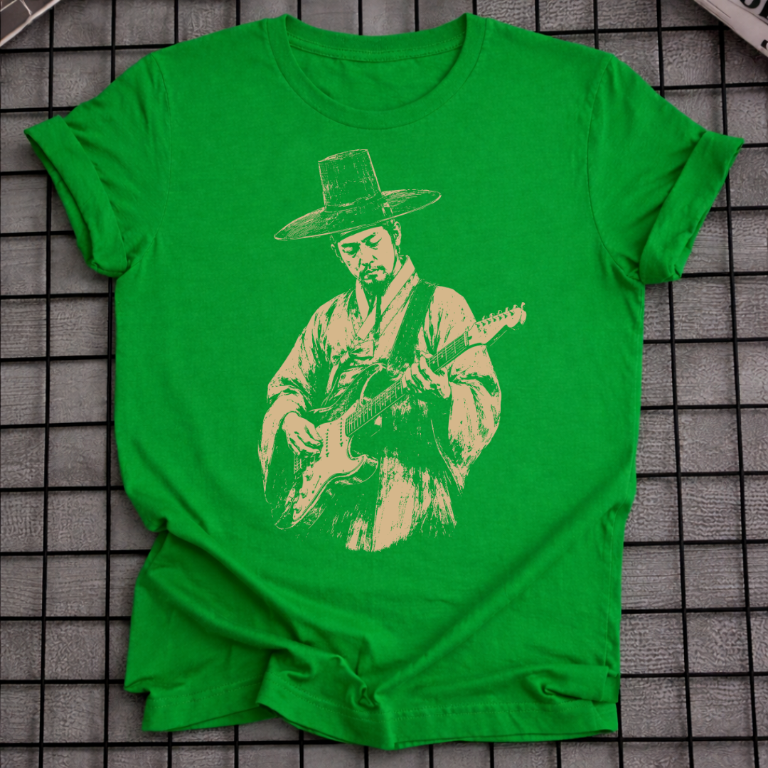 TRADITIONAL KOREAN GUITAR PLAYER T-SHIRT