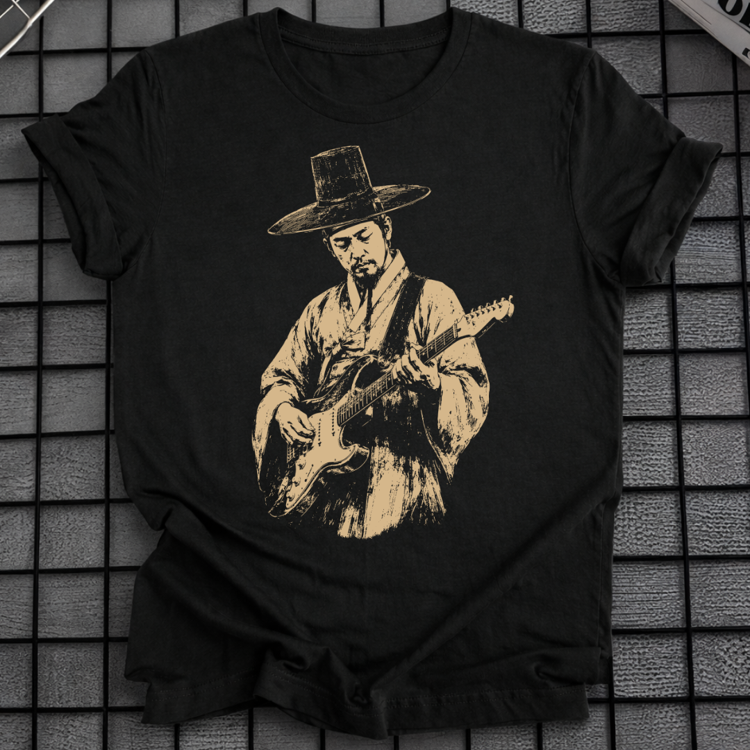 TRADITIONAL KOREAN GUITAR PLAYER T-SHIRT
