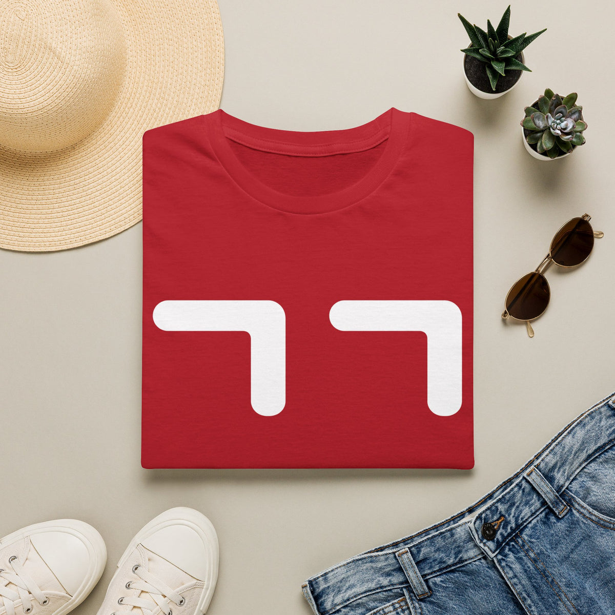 Minimalist Emoticon T-Shirt — Cute '77' Face Graphic Tee