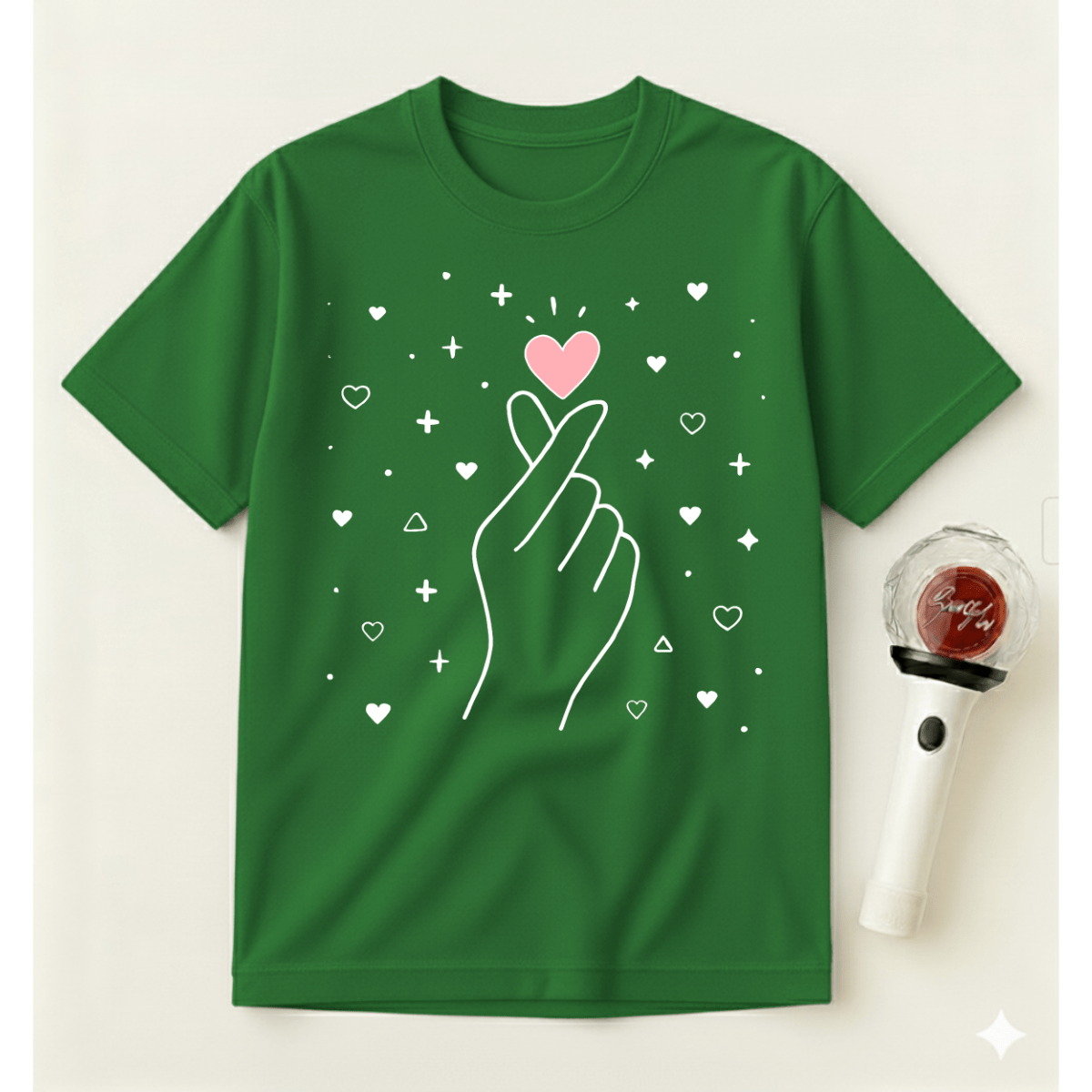 MINIMALIST FINGER HEART T-SHIRT