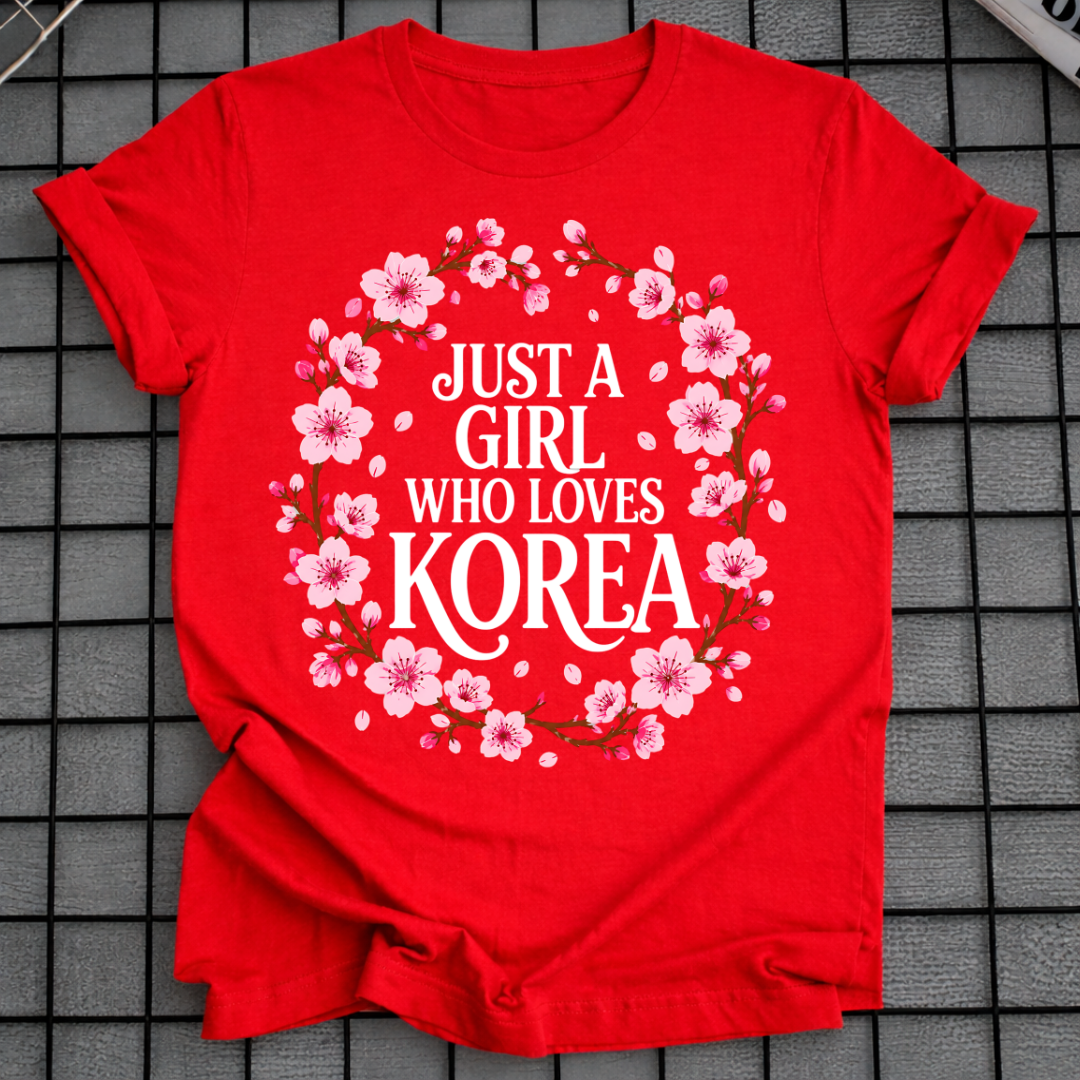 GIRL IN LOVE WITH KOREA T-SHIRT