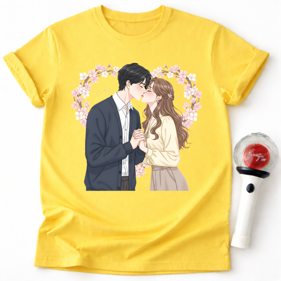 ROMANTISCHES PAAR KÜSST T-SHIRT