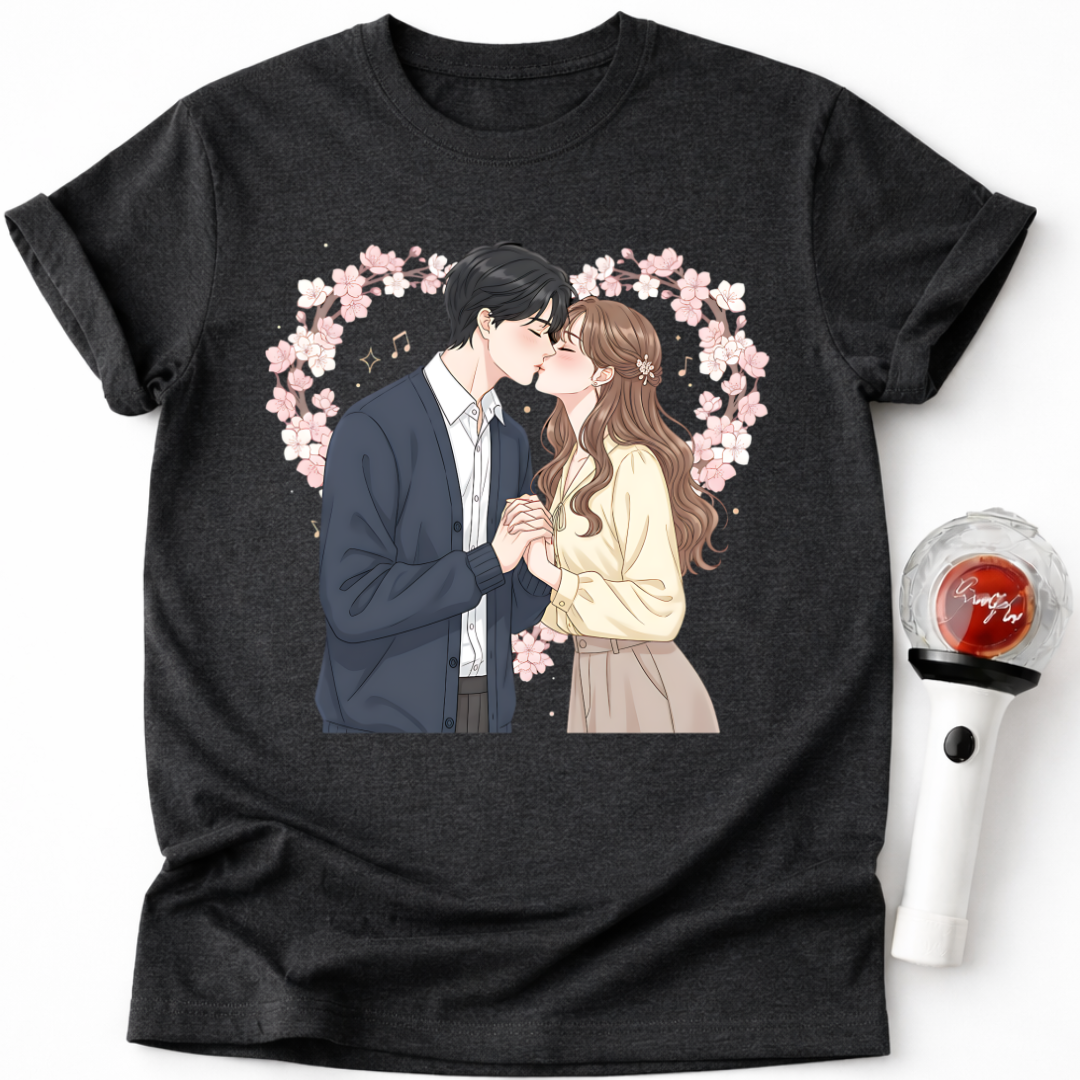 ROMANTISCHES PAAR KÜSST T-SHIRT