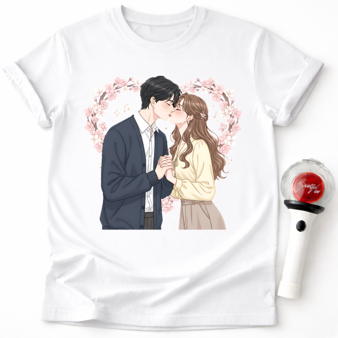 ROMANTISCHES PAAR KÜSST T-SHIRT
