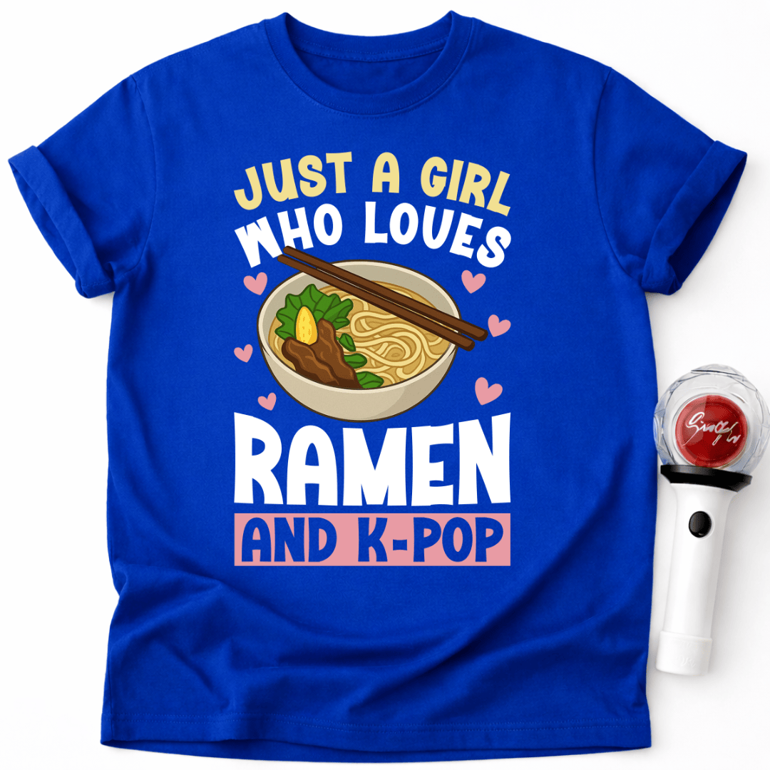 EIN MÄDCHEN, DAS RAMEN UND K-POP LIEBT T-SHIRT